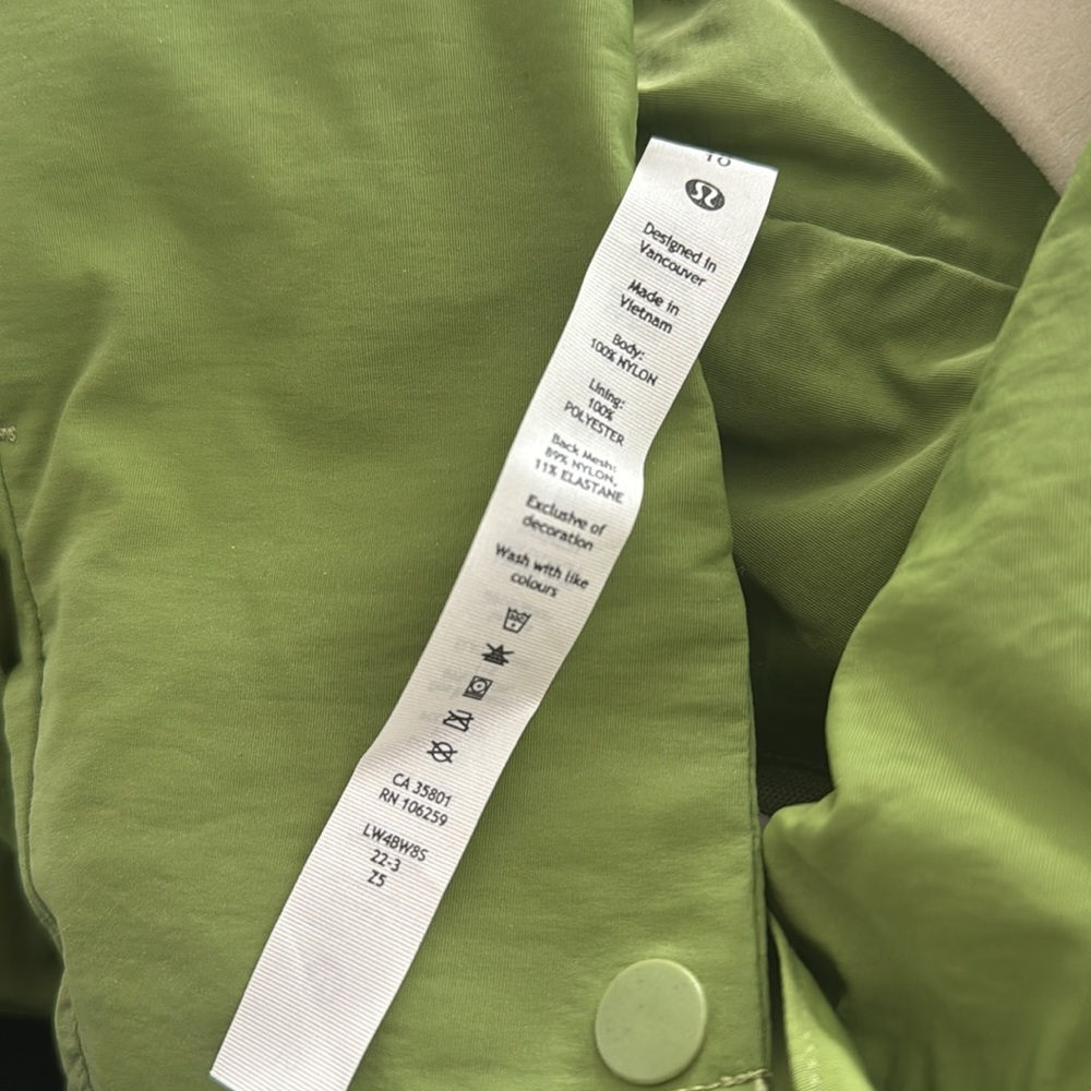 Lululemon Jacket - Picture 5 of 5